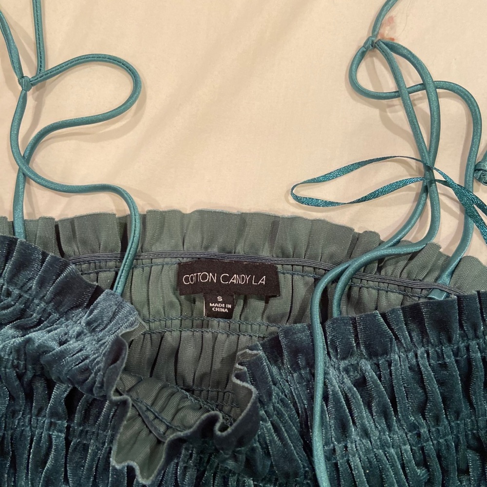 Tanktop - Picture 2 of 2